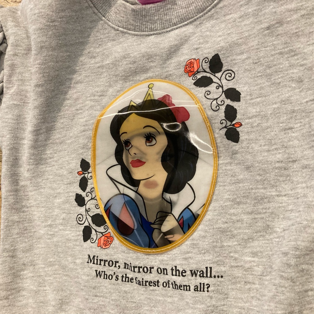 Disney Princess Mirror Mirror on The Wall Sweatshirt, Grey, XS/5 great condition